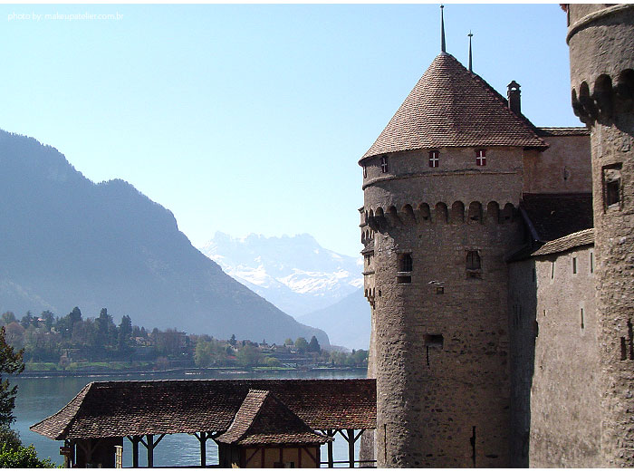 Chateau_Chillon_outside